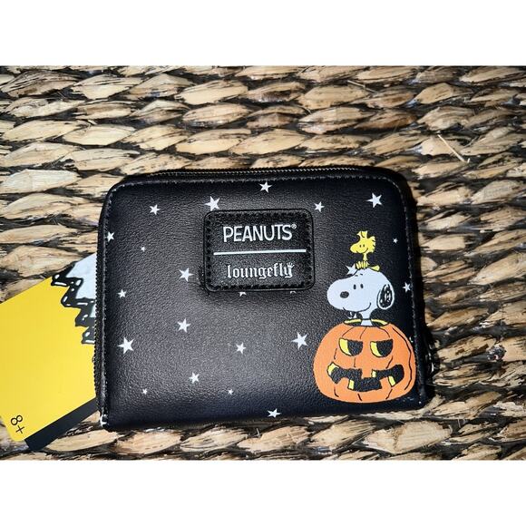 Loungefly Peanuts Snoopy Halloween Trick-Or-Treat Mini Backpack Wallet Set - Picture 9 of 10